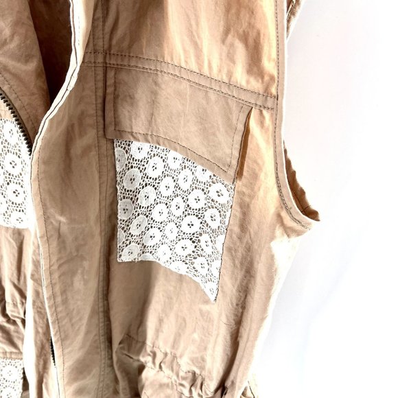 Under Skies Women's Cargo Vest Size Small Full Zip Button Front Collared Elastic - Picture 7 of 11